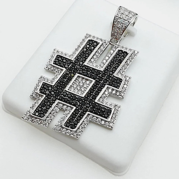 "925 Sterling Silver Plated CZ Pendant, INUS1BR281 - Picture 1 of 9